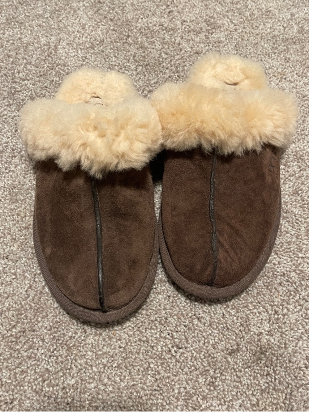 UGG Scufette II Brown Slides/Slippers Size 5